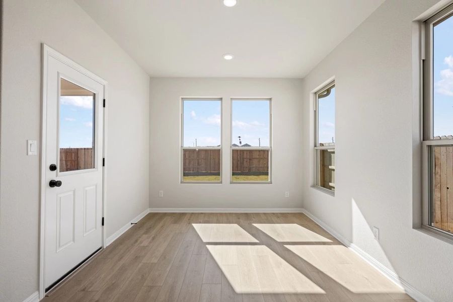 Spacious, unfurnished interior of a new home in Willow Springs, Buda (Image 38).
