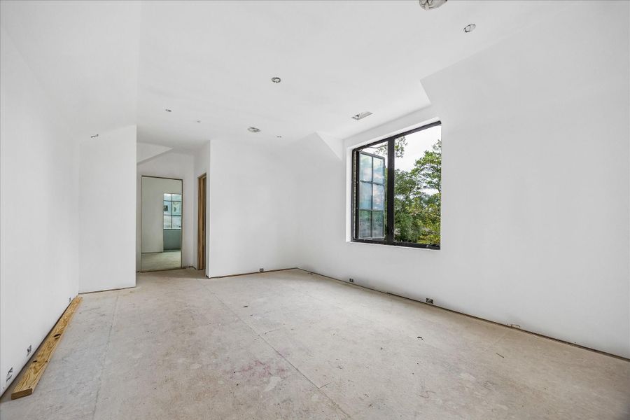 Image 16 of a home in .