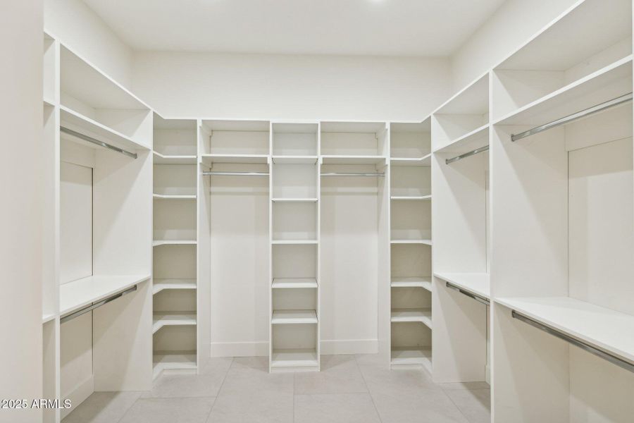 Well Organized Closet