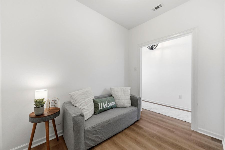 Furnished interior view inside a new home in Emberly, Beasley (Image 11).