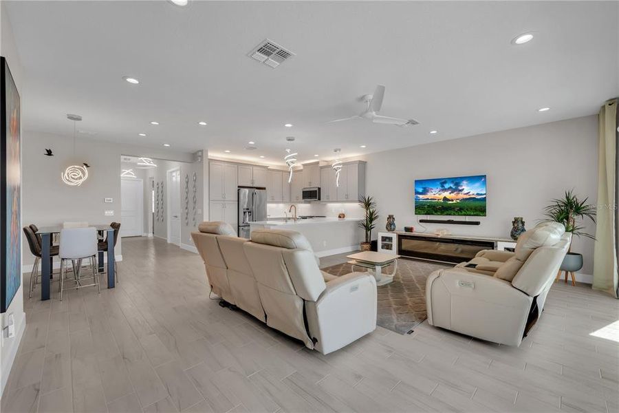 Furnished interior view inside a new home in , Wimauma (Image 9). Furnished interior view inside a new home in , Wimauma (Image 9).