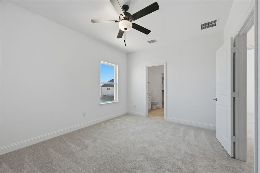 1908 Evergreen Terrace - Ready Now! 1908 Evergreen Terrace - Ready Now!