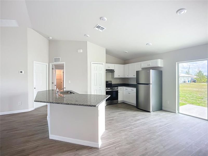 Image 21 of a home in .