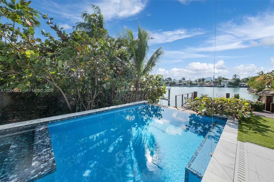 Community amenities in , Miami Beach (Image 39).