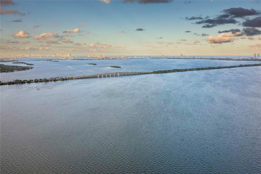 Natural landscape and outdoor views near in Miami (Image 94). Natural landscape and outdoor views near in Miami (Image 94).