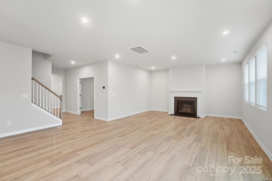 Spacious, unfurnished interior of a new home in Waxhaw Landing, Monroe (Image 33). Spacious, unfurnished interior of a new home in Waxhaw Landing, Monroe (Image 33).