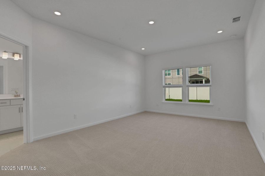 Spacious, unfurnished interior of a new home in Jennings Farm, Middleburg (Image 40). Spacious, unfurnished interior of a new home in Jennings Farm, Middleburg (Image 40).