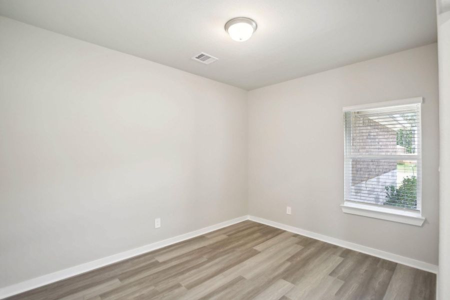 Photo is not of the actual home, but is an inspirational photo of builder’s model home and may depict options, furnishings, and/or decorator features that are not included Photo is not of the actual home, but is an inspirational photo of builder’s model home and may depict options, furnishings, and/or decorator features that are not included