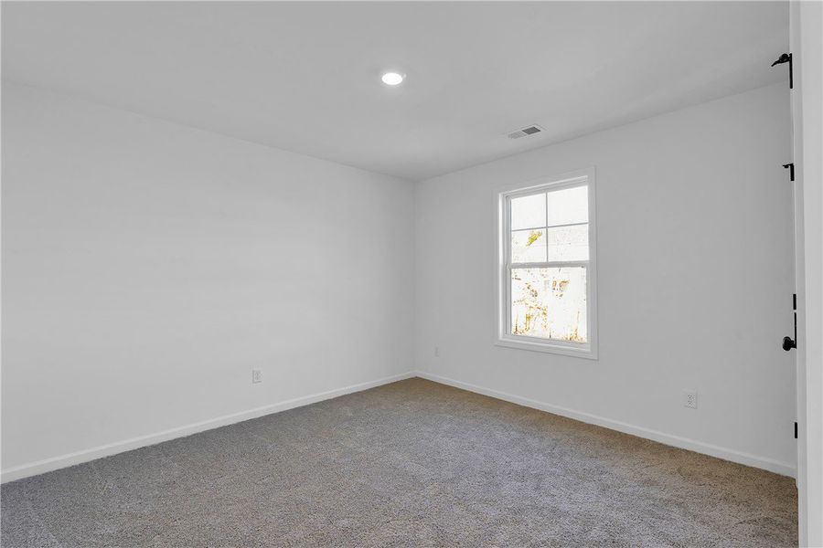 Spacious, unfurnished interior of a new home in Brownstone Park, Easley (Image 16).