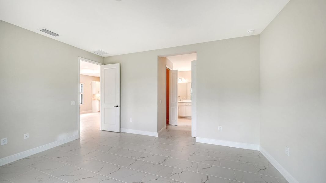 Spacious, unfurnished interior of a new home in Vicenza, Nokomis (Image 35). Spacious, unfurnished interior of a new home in Vicenza, Nokomis (Image 35).