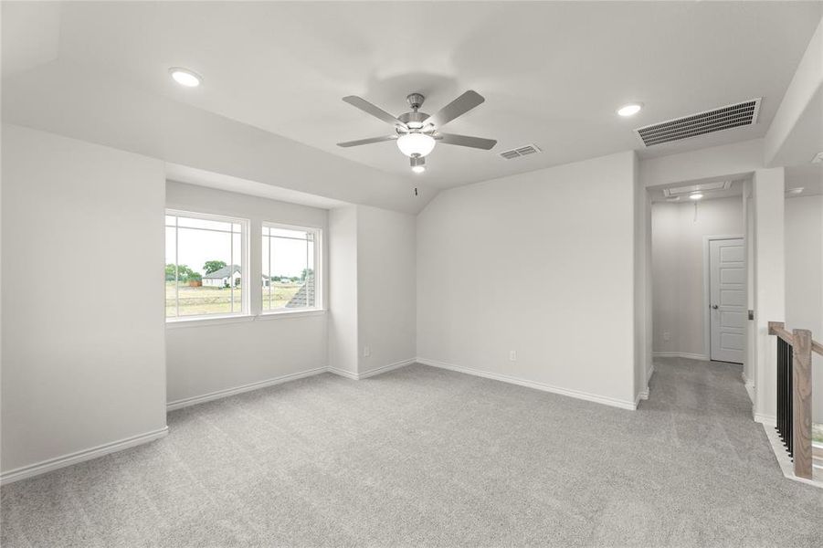 Spacious, unfurnished interior of a new home in River Ranch, Van Alstyne (Image 11). Spacious, unfurnished interior of a new home in River Ranch, Van Alstyne (Image 11).