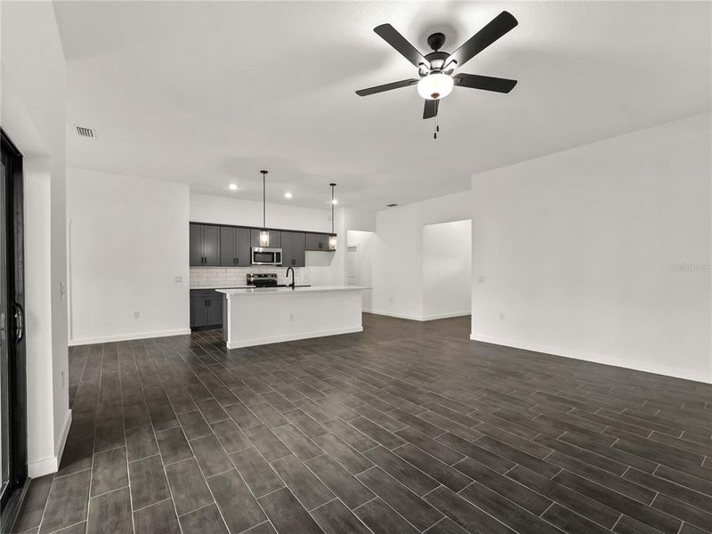Spacious, unfurnished interior of a new home in , North Port (Image 13).