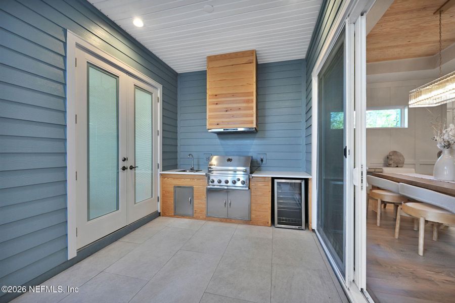 Exterior details and patio area of a home in Palmetto Cove, Ponte Vedra (Image 29).