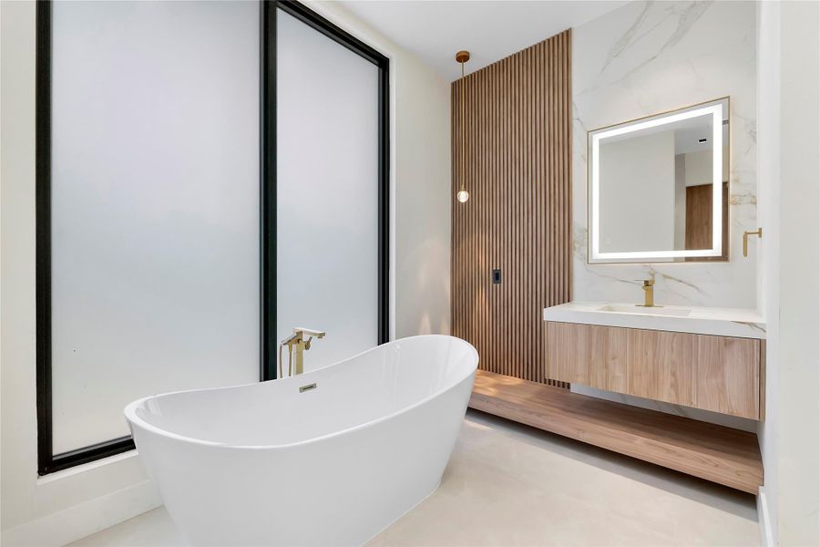 Furnished interior view inside a new home in , Plantation (Image 35).