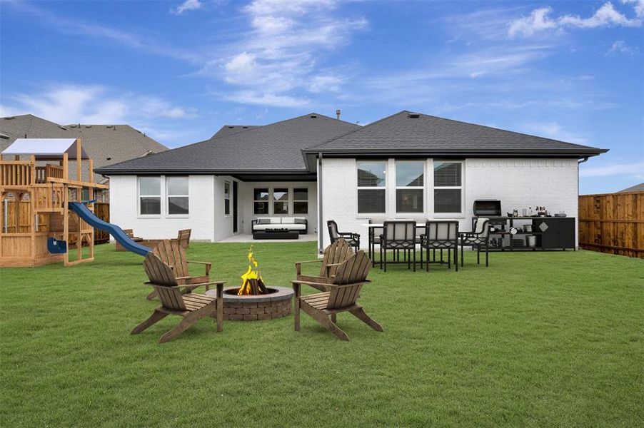 Exterior details and patio area of a home in Timberbrook, Justin (Image 3).
