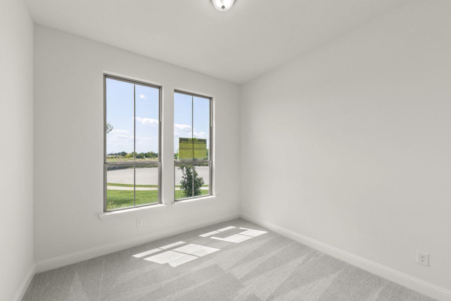 Spacious, unfurnished interior of a new home in Nelson Lake, Rockwall (Image 19).