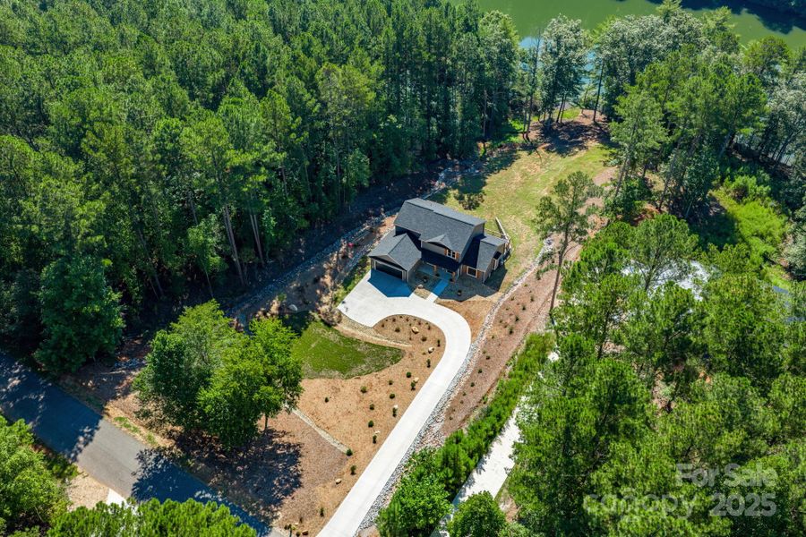 Image 41 of a home in .