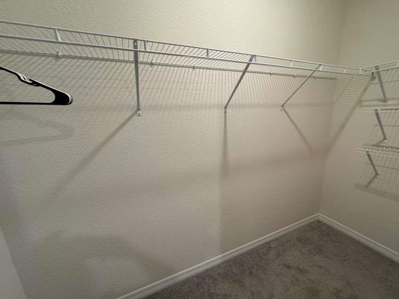 Spacious, unfurnished interior of a new home in , Davenport (Image 17).