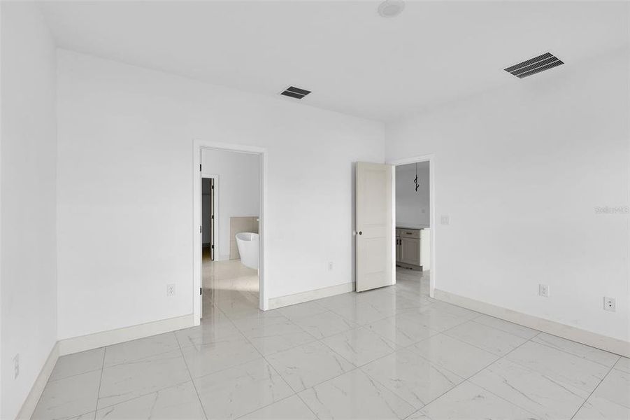 Spacious, unfurnished interior of a new home in , Port Charlotte (Image 22). Spacious, unfurnished interior of a new home in , Port Charlotte (Image 22).