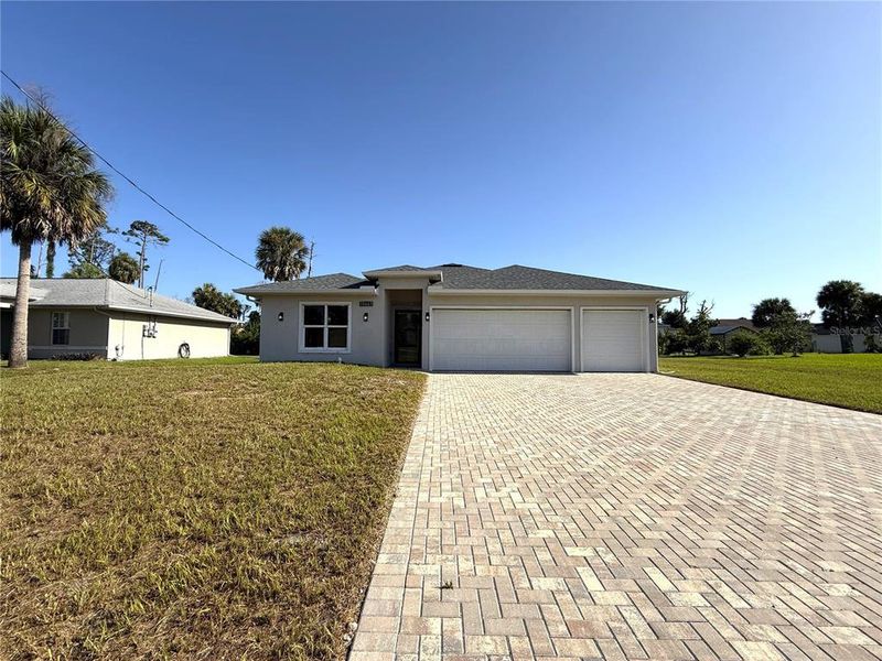 Exterior details and patio area of a home in , Port Charlotte (Image 29). Exterior details and patio area of a home in , Port Charlotte (Image 29).