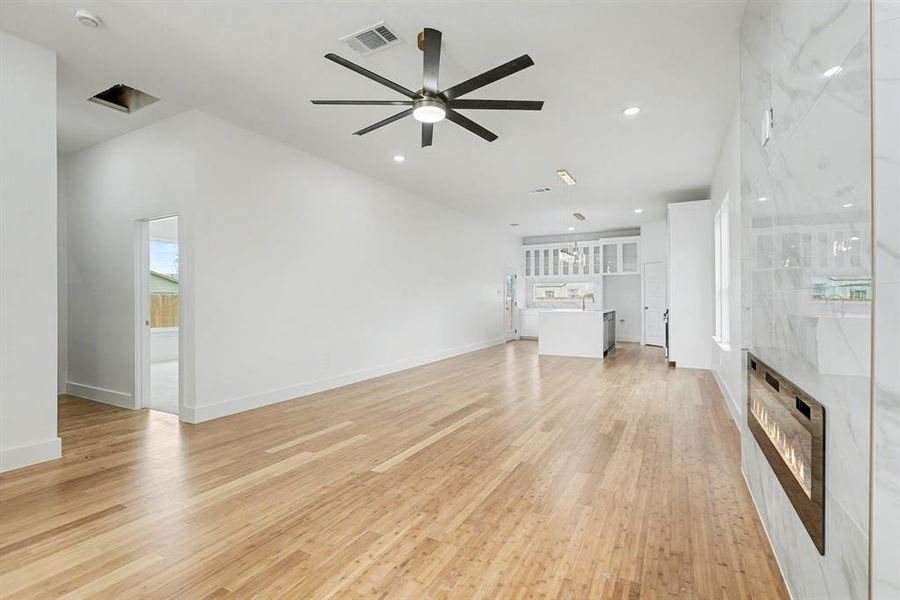 Spacious, unfurnished interior of a new home in , Dallas (Image 14). Spacious, unfurnished interior of a new home in , Dallas (Image 14).