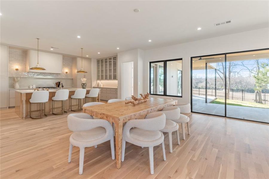 Furnished interior view inside a new home in , Dallas (Image 8).