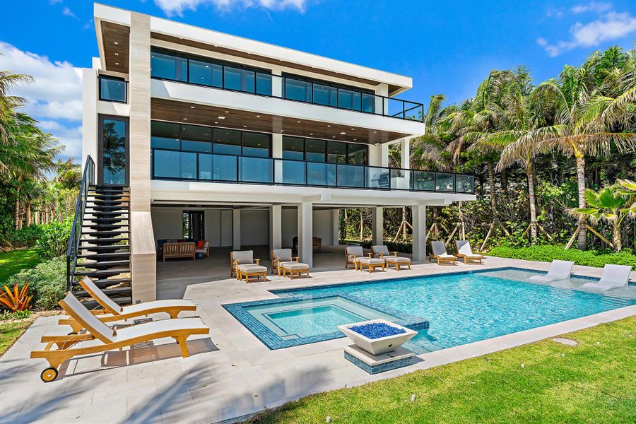 Exterior details and patio area of a home in , Jupiter Island (Image 45).