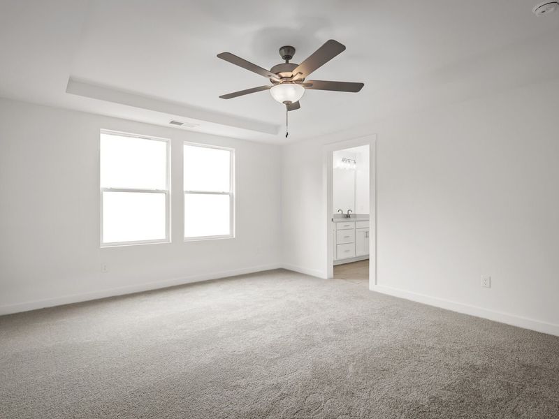Spacious, unfurnished interior of a new home in Calista Farms, White House (Image 36).