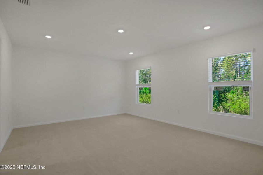 Spacious, unfurnished interior of a new home in Cordova Palms, St. Augustine (Image 14).