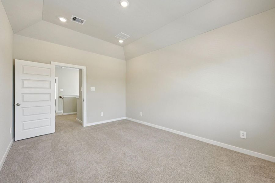 Photo is not of the actual home, but is an inspirational photo of builder’s model home and may depict options, furnishings, and/or decorator features that are not included Photo is not of the actual home, but is an inspirational photo of builder’s model home and may depict options, furnishings, and/or decorator features that are not included