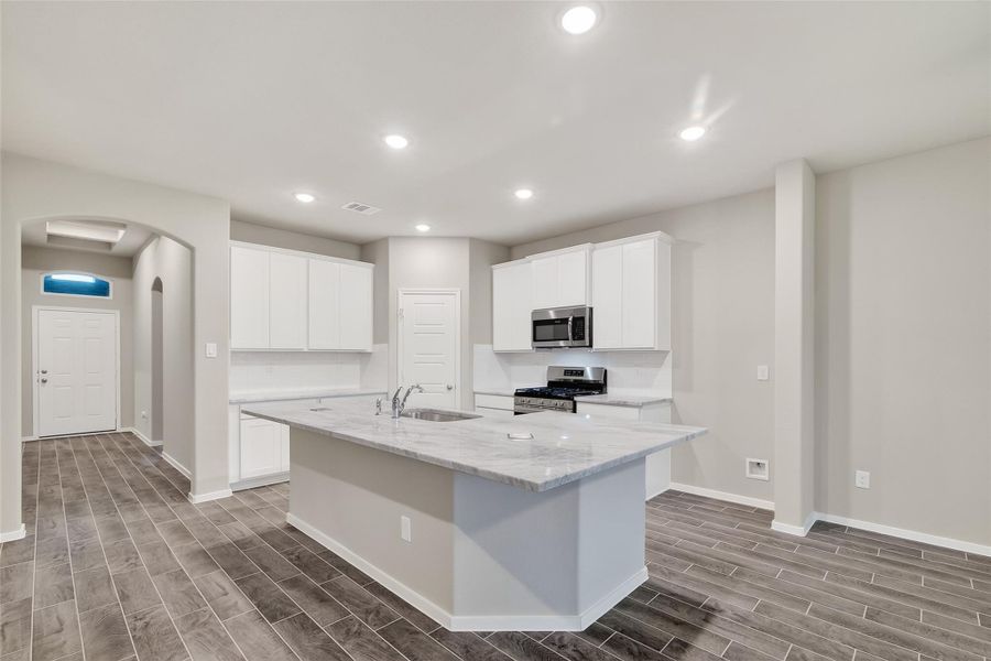 Furnished interior view inside a new home in Rollingbrook Estates, Baytown (Image 18).