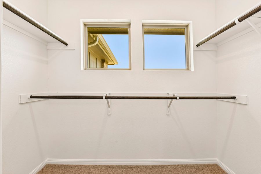 Spacious, unfurnished interior of a new home in Crosswinds, Kyle (Image 24).