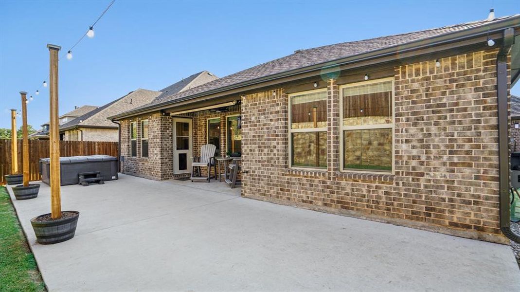 Front exterior of a new home in Sycamore Cove, Hickory Creek, TX, highlighting curb appeal (Image 27).