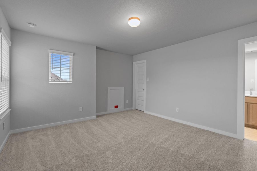 Spacious, unfurnished interior of a new home in Huntington Place, Rosharon (Image 23). Spacious, unfurnished interior of a new home in Huntington Place, Rosharon (Image 23).