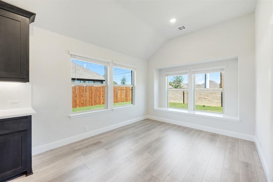 Spacious, unfurnished interior of a new home in Arcadia Trails, Balch Springs (Image 31).