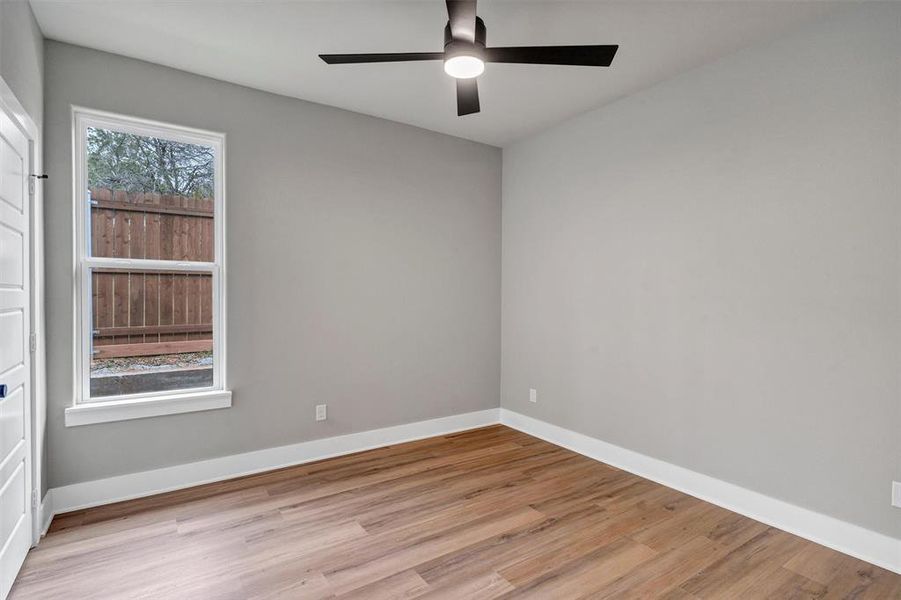 Spacious, unfurnished interior of a new home in , Granbury (Image 11).