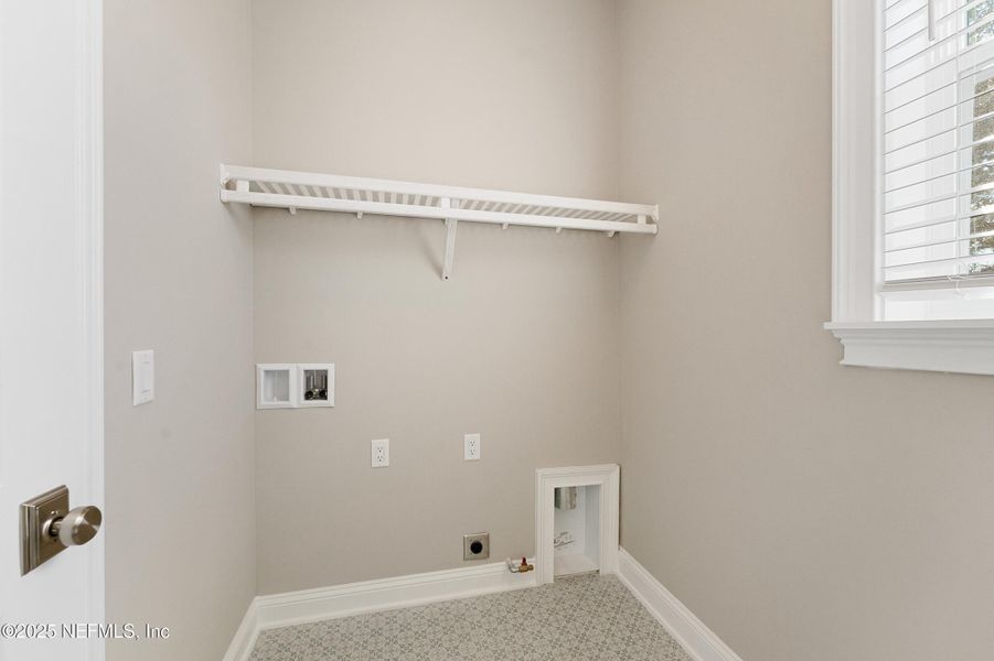 Image 36 of a home in .