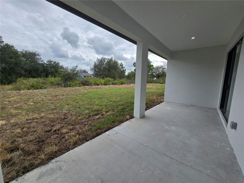 Exterior details and patio area of a home in , Lehigh Acres (Image 4).