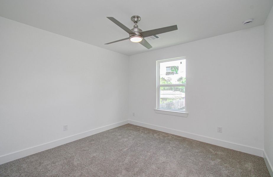 Spacious, unfurnished interior of a new home in , Houston (Image 25).