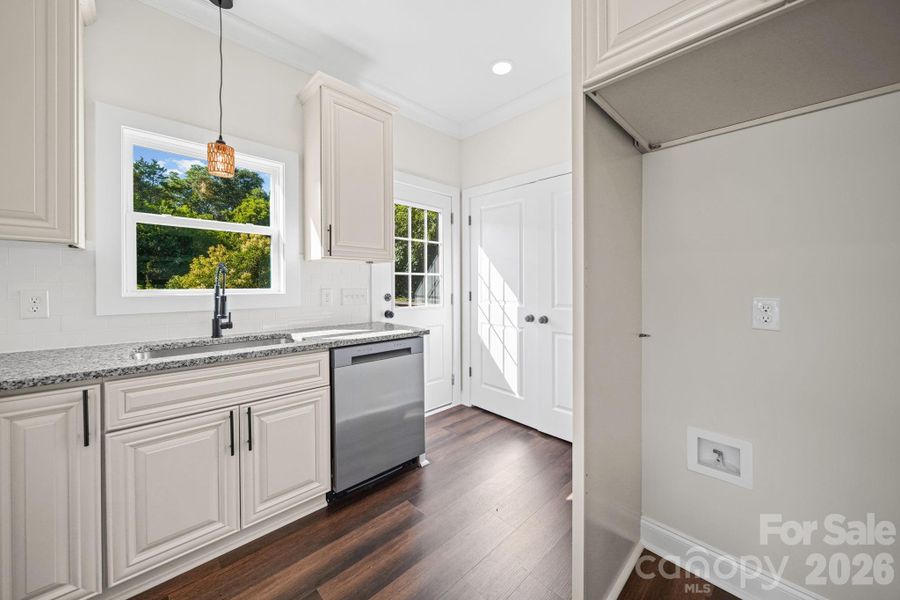Furnished interior view inside a new home in , Lancaster (Image 9).