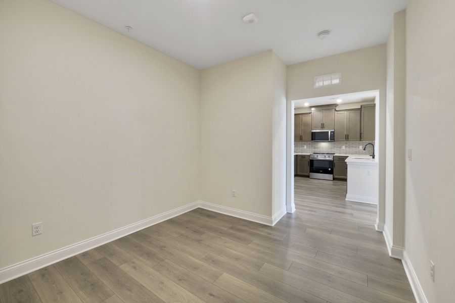 Spacious, unfurnished interior of a new home in Gatherings® of Lake Nona, Orlando (Image 23).