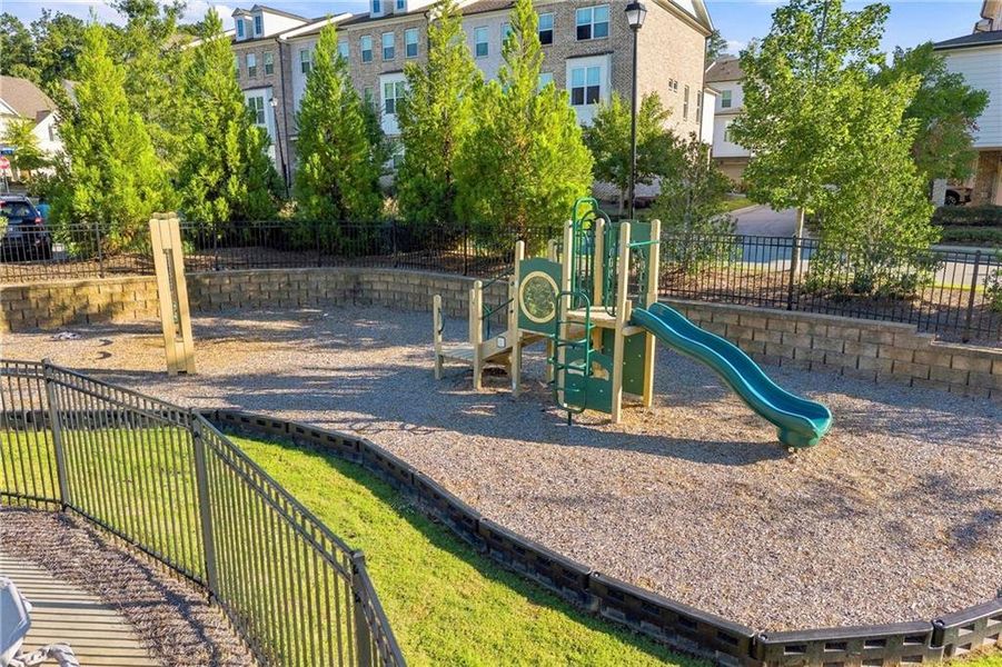 Community amenities in , Suwanee (Image 37).