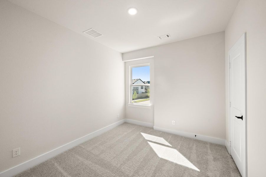 Spacious, unfurnished interior of a new home in The Retreat at Harvest, Argyle (Image 18). Spacious, unfurnished interior of a new home in The Retreat at Harvest, Argyle (Image 18).