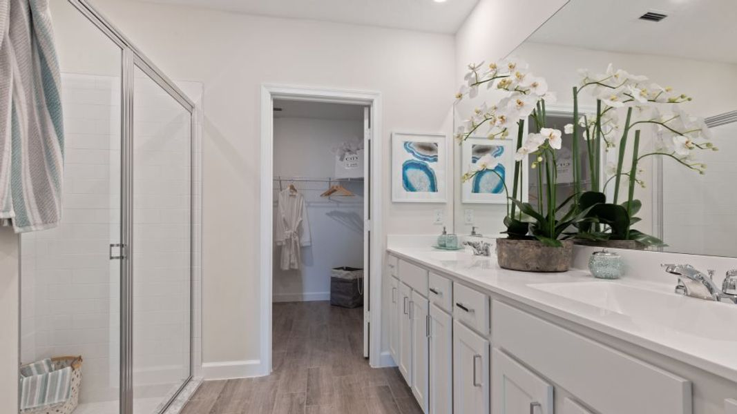 Raleigh owner's suite bathroom