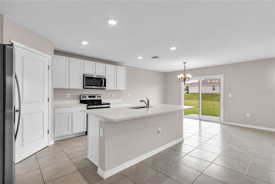 Furnished interior view inside a new home in Briarwood, Alachua (Image 4).