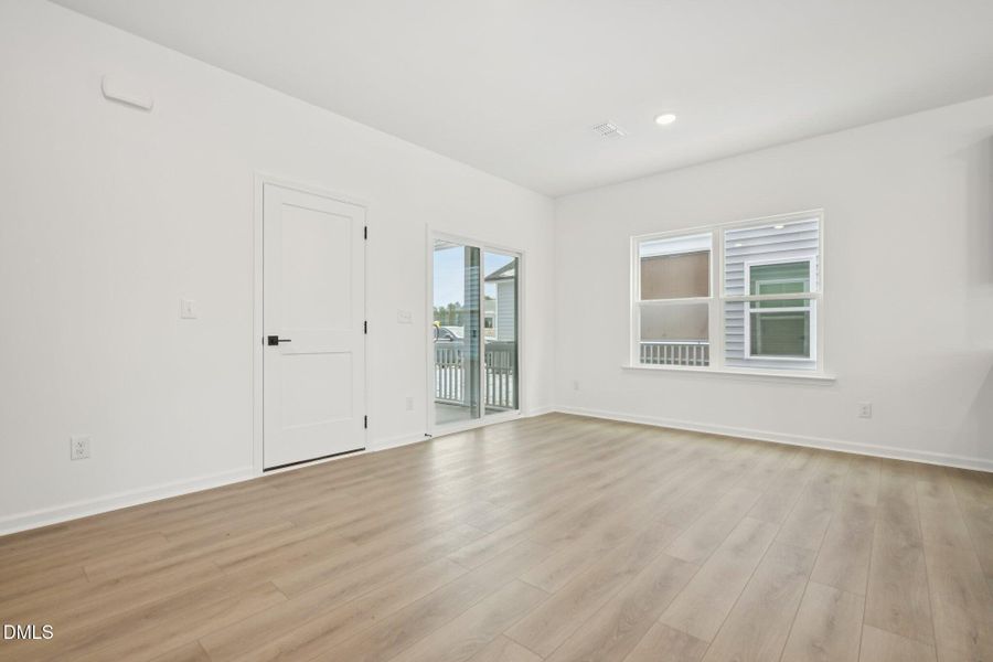 11-web-or-mls-Marvel Dr-S1012-011 11-web-or-mls-Marvel Dr-S1012-011