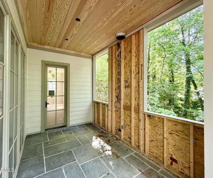 5971CE6D-50A3-41FC-A50B-7F9B534A8BBD_1_1