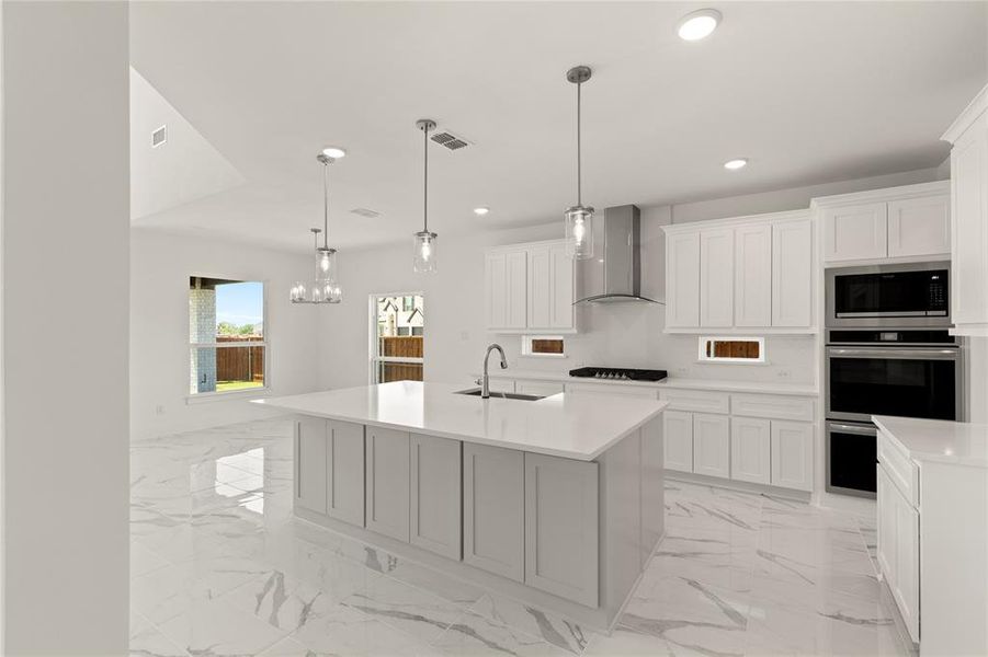 07. 15000 Pizarro - Kitchen