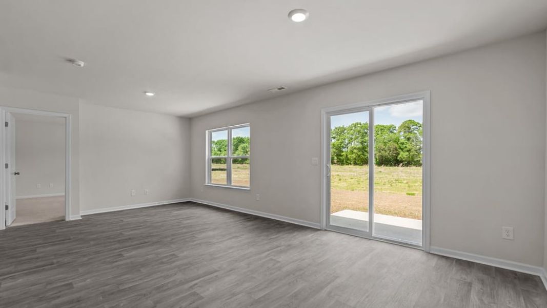 Spacious, unfurnished interior of a new home in Aspen Place, Thomasville (Image 20).