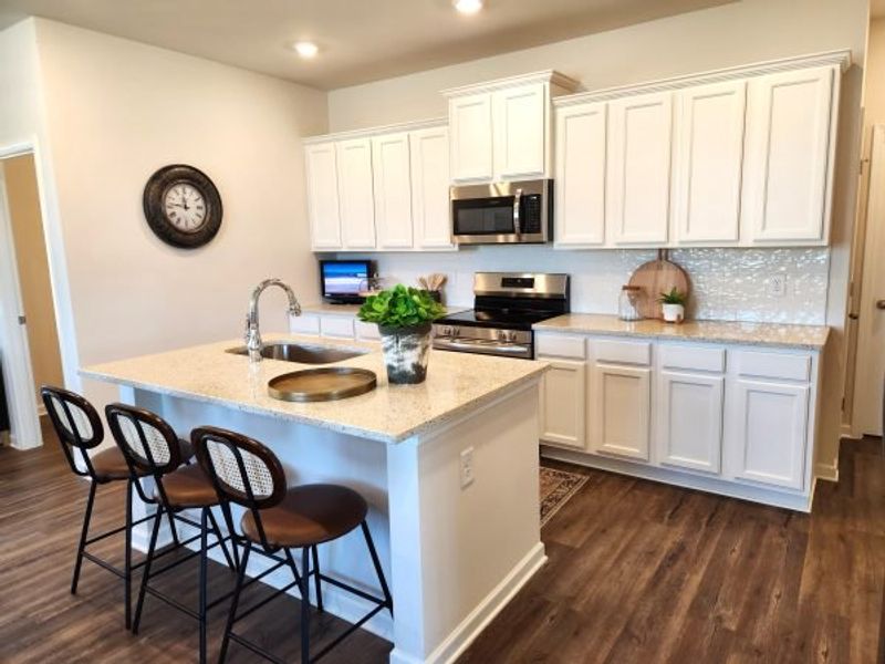 Representative furnished interior of a home built from the Waterford Townhome by Piedmont Residential in The Retreat at Browns Ridge, Newnan (Image 18).